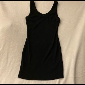 Black bodycon dress